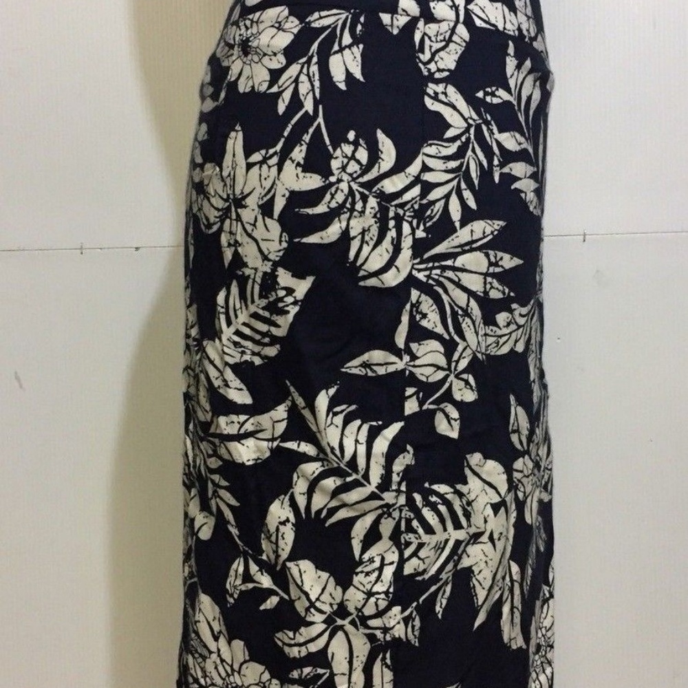 Swell Women's Shadey Sarong Printed Skirt Size M L